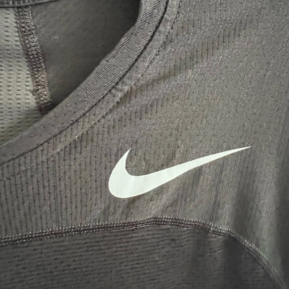 Mens nike pro hyper cool fitted shirt - Picture 3 of 5